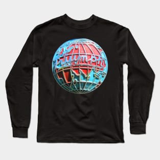 Triumph globe classic car logo badge Long Sleeve T-Shirt